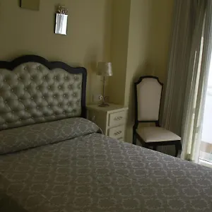 Hostal Flor De Lis- Lojo España